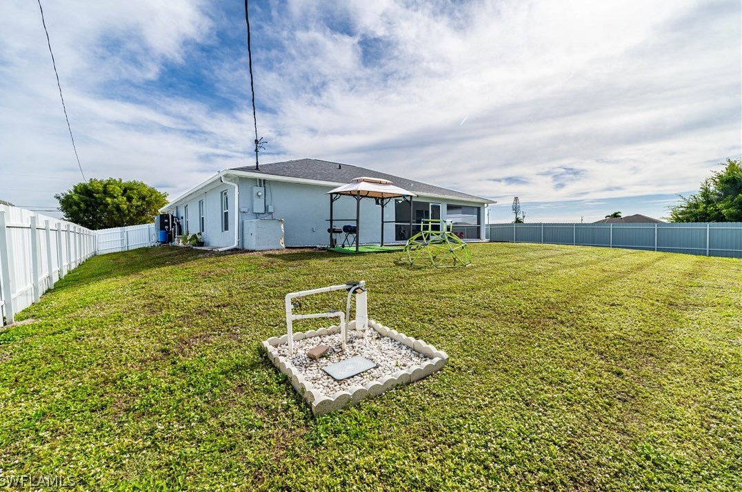 1136 5 Ave, Cape Coral FL  33990-0028 exterior