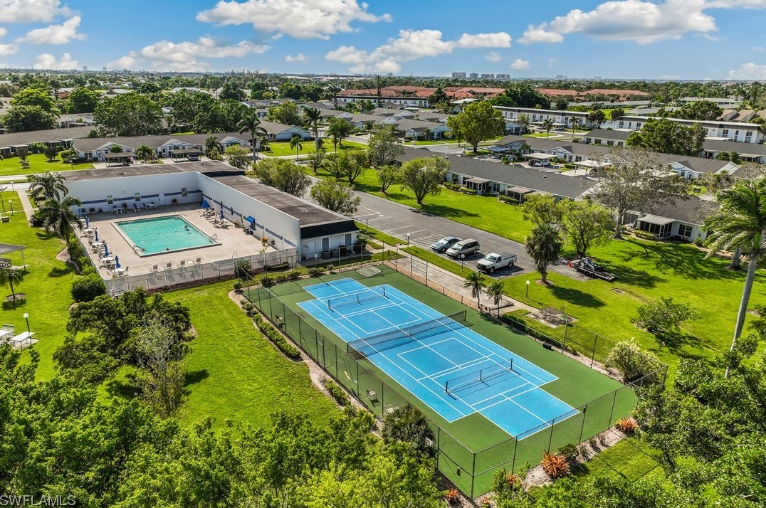 6842 Bogey Dr, Fort Myers FL  exterior