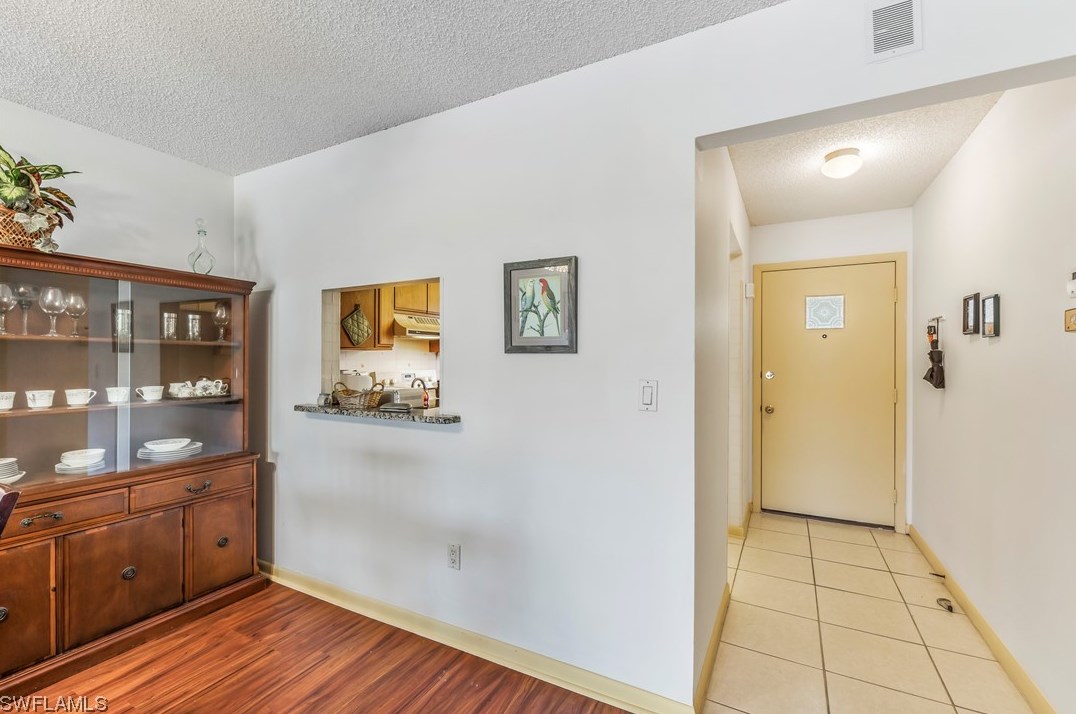 6842 Bogey Dr, Fort Myers FL  exterior