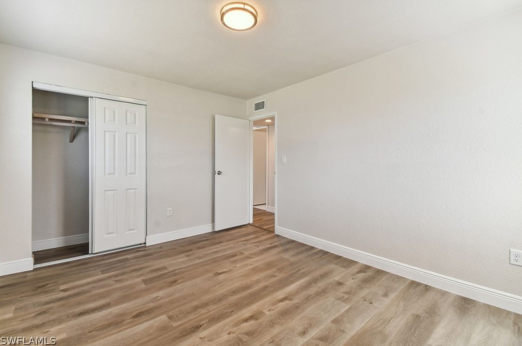 6659 Fiesta Way, Fort Myers FL  33919-6330 exterior