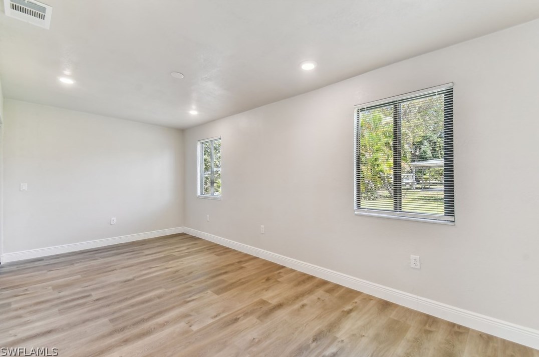 6659 Fiesta Way, Fort Myers FL  33919-6330 exterior