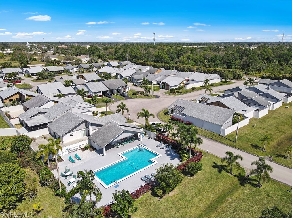 18462 Orangecrest Ct, Lehigh Acres FL  33936-5943 exterior