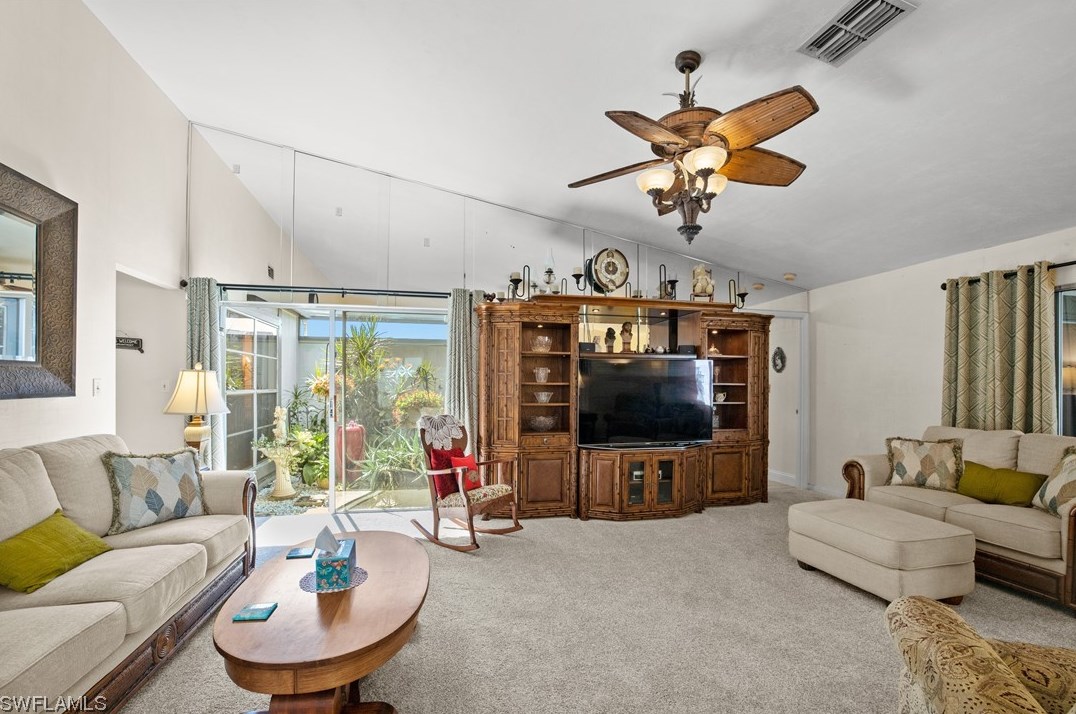 18462 Orangecrest Ct, Lehigh Acres FL  33936-5943 exterior