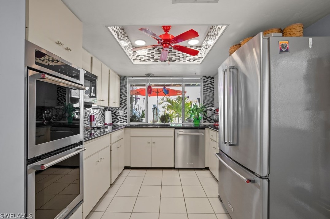 18462 Orangecrest Ct, Lehigh Acres FL  33936-5943 exterior