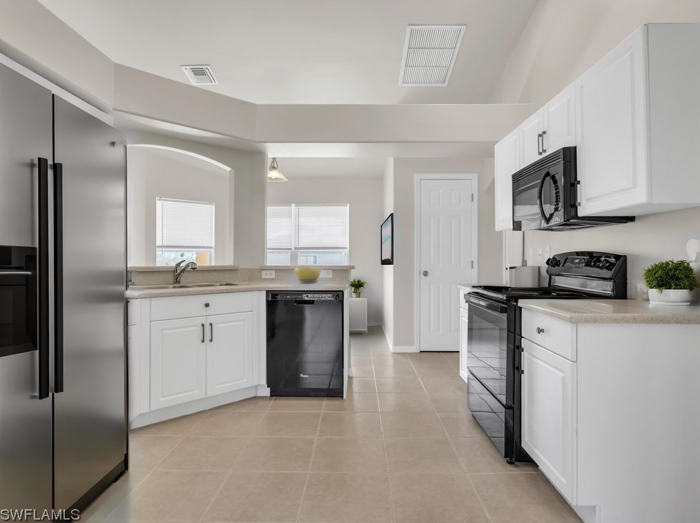 2809 45 St, Lehigh Acres FL 33976-4660 exterior