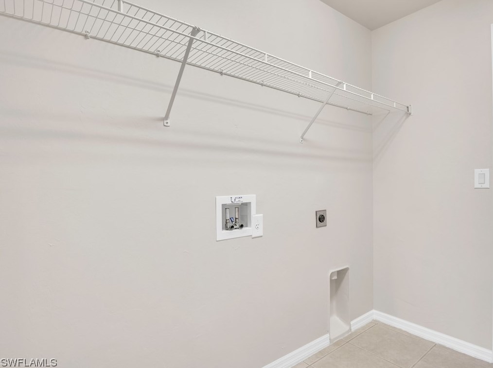 2809 45 St, Lehigh Acres FL 33976-4660 exterior