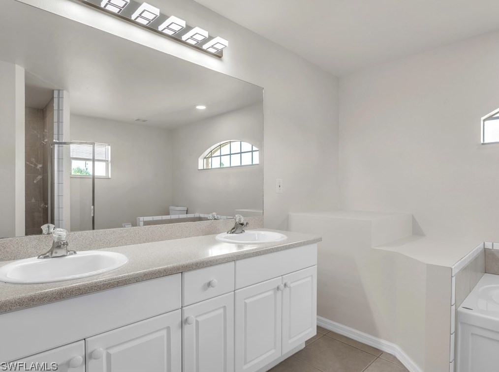 2809 45 St, Lehigh Acres FL 33976-4660 exterior