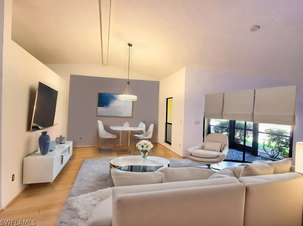 5452 Governors Dr, Fort Myers FL 33907-7837 exterior