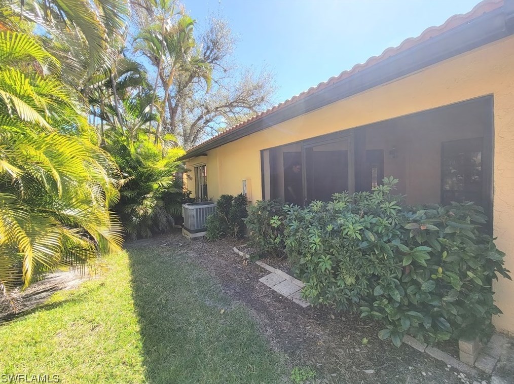 5452 Governors Dr, Fort Myers FL 33907-7837 exterior