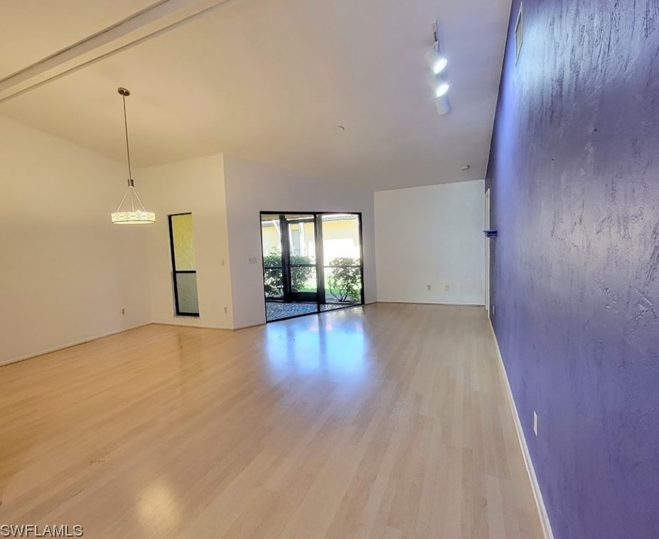 5452 Governors Dr, Fort Myers FL 33907-7837 exterior