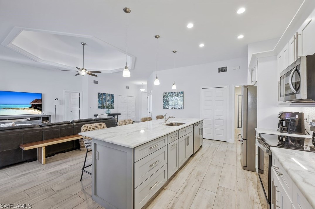 3802 44th Ave, Cape Coral FL  33993 exterior