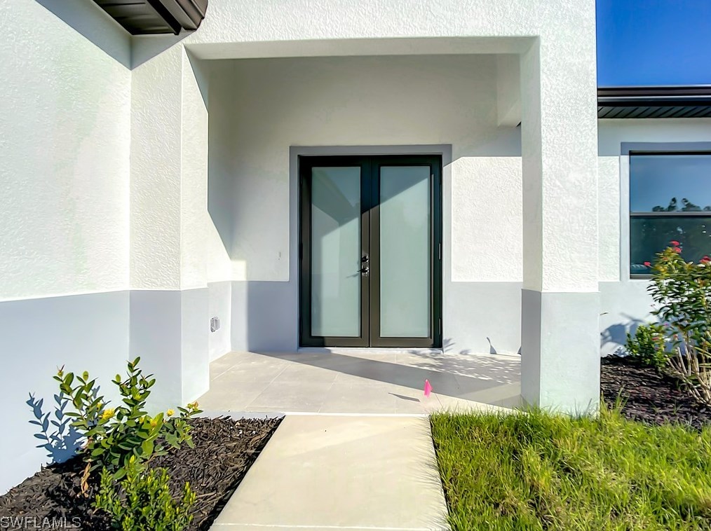 2906 3rd St, Lehigh Acres FL  33936-1824 exterior