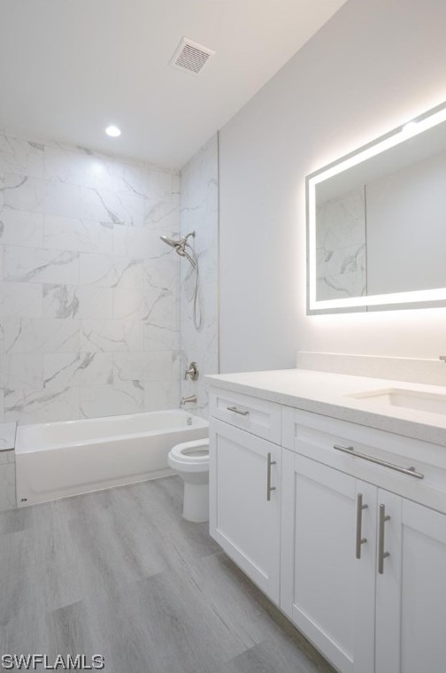 2813 45 St, Lehigh Acres FL 33976-4709 exterior