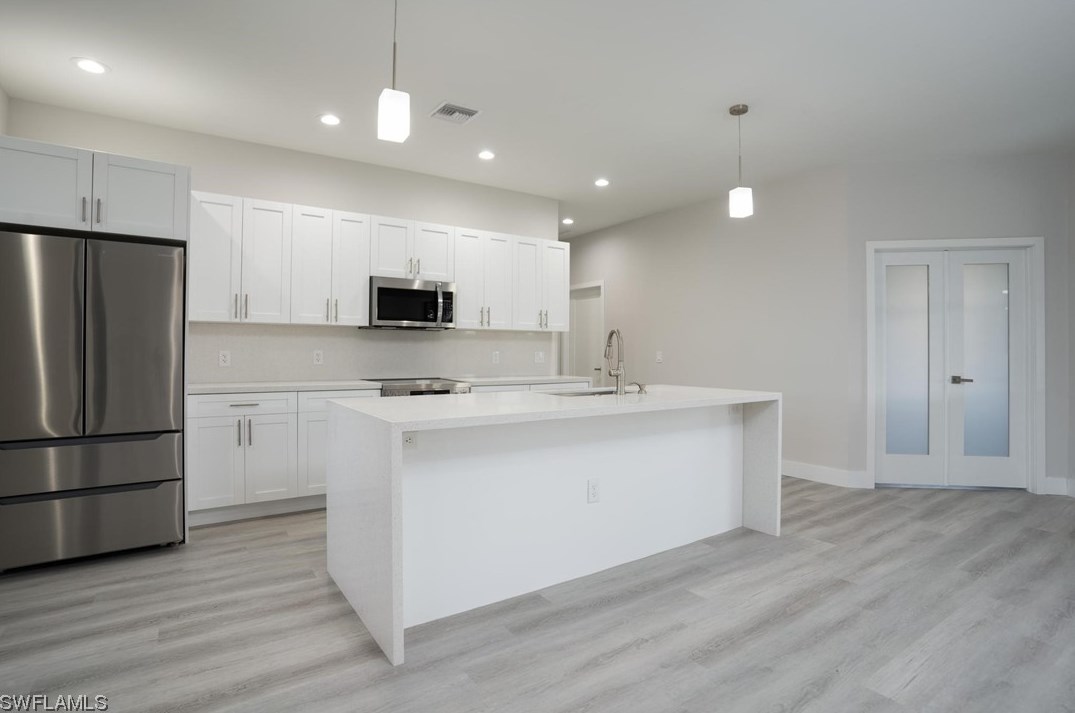 2813 45 St, Lehigh Acres FL 33976-4709 exterior