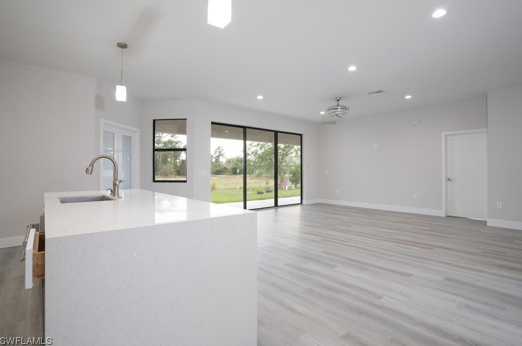 2813 45 St, Lehigh Acres FL 33976-4709 exterior