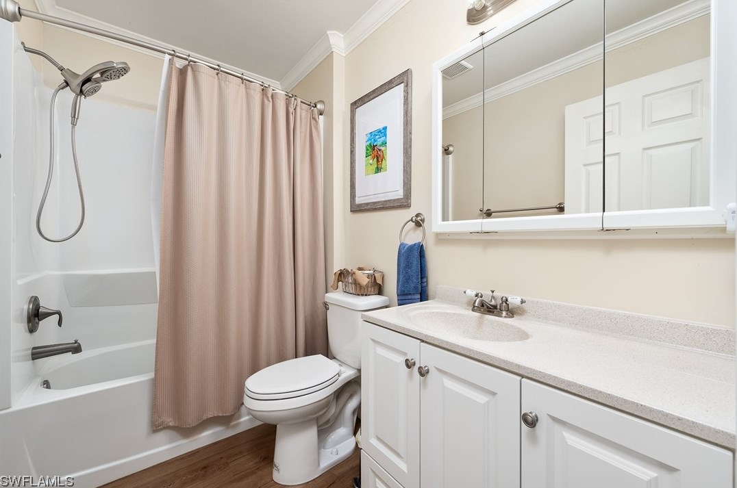 205 Reaville Ct, Fort Myers FL  33913-7507 exterior