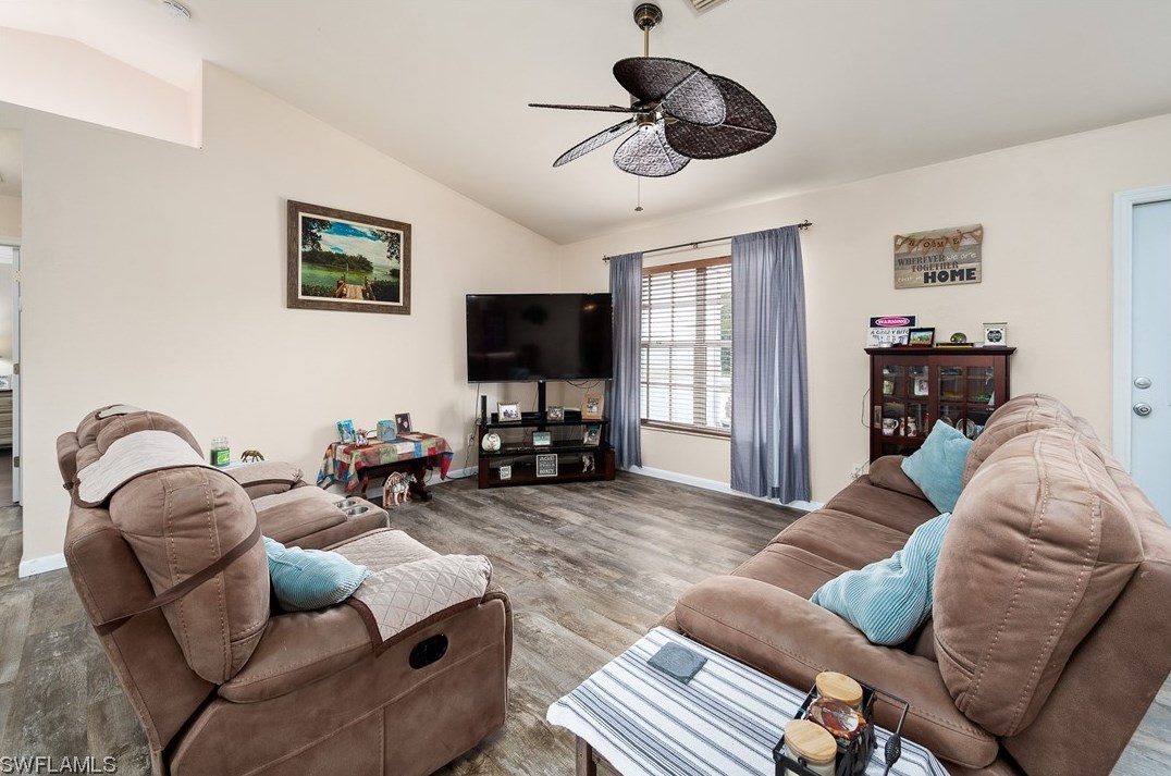 205 Reaville Ct, Fort Myers FL  33913-7507 exterior