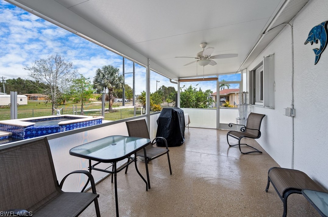 205 Reaville Ct, Fort Myers FL  33913-7507 exterior