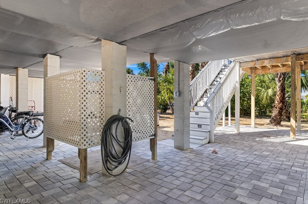 753 Nerita St, Sanibel FL  33957-6814 exterior