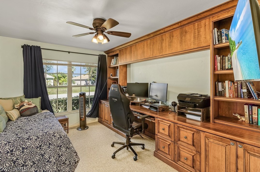 4512 Varsity Cir, Lehigh Acres FL 33971-2060 exterior