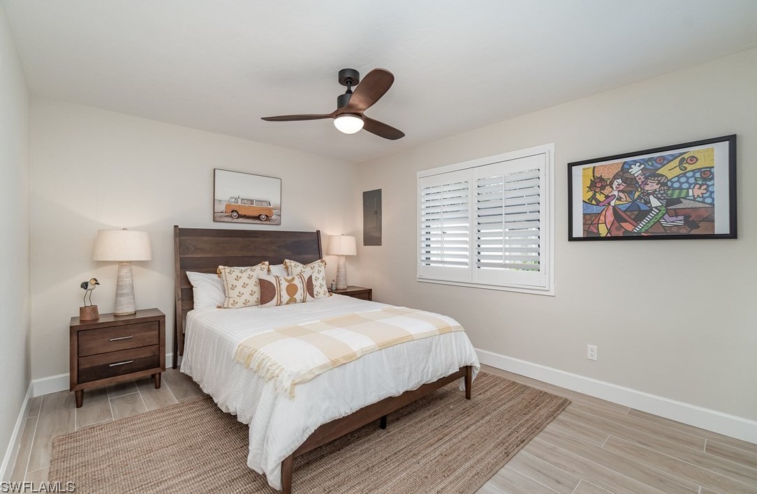 15933 Gleneagle Ct, Fort Myers FL  33908-2460 exterior