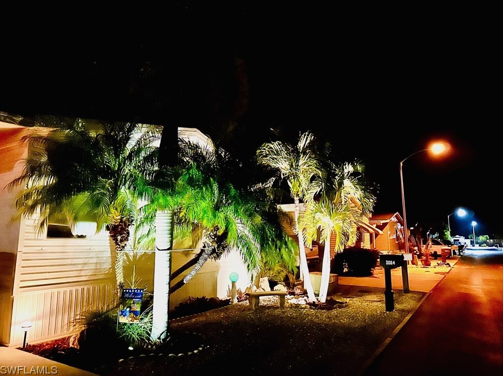 3064 Sloop Ln, Saint James City FL  33956-2319 exterior