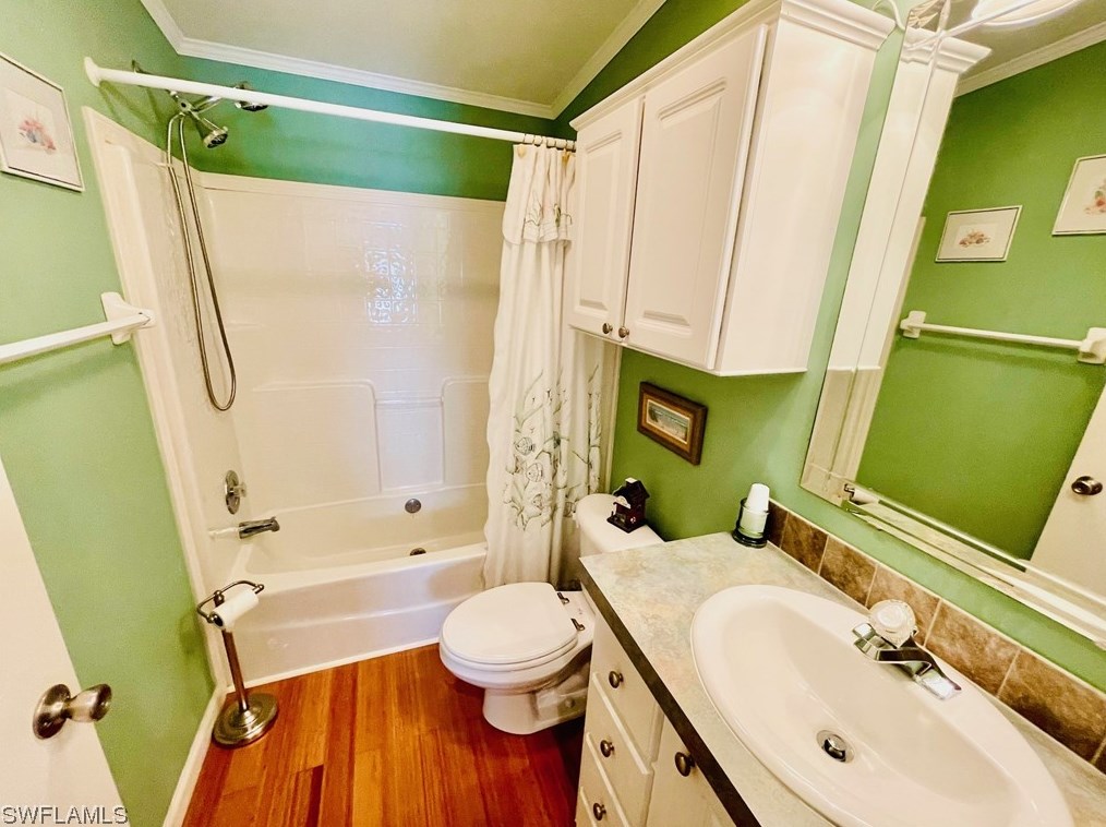 3064 Sloop Ln, Saint James City FL  33956-2319 exterior