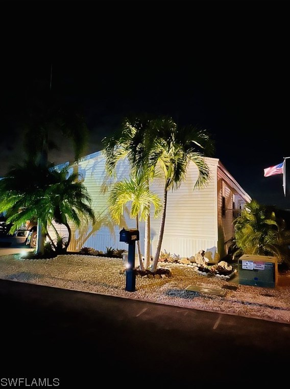 3064 Sloop Ln, Saint James City FL  33956-2319 exterior