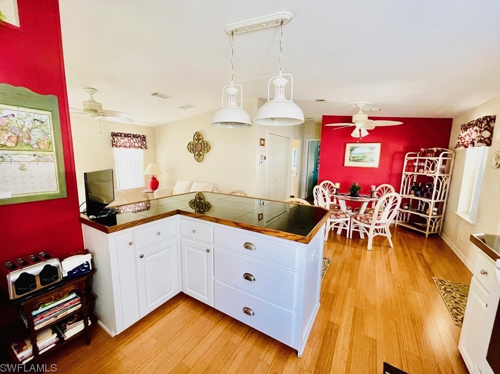 3064 Sloop Ln, Saint James City FL  33956-2319 exterior