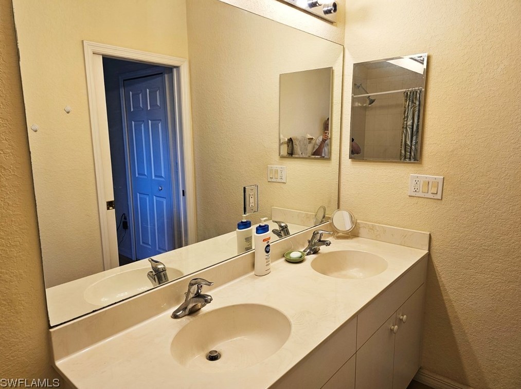 3003 Nadine Ln, Lehigh Acres FL  33971-6725 exterior