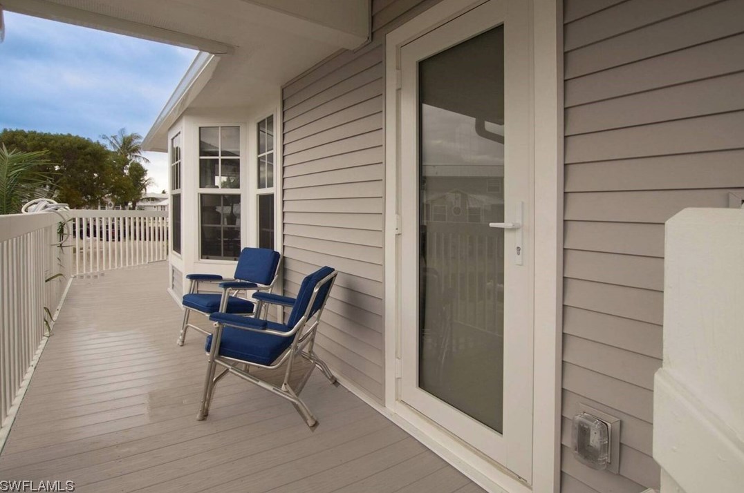 2297 Dixie Lee Ct, Saint James City FL  33956-2000 exterior