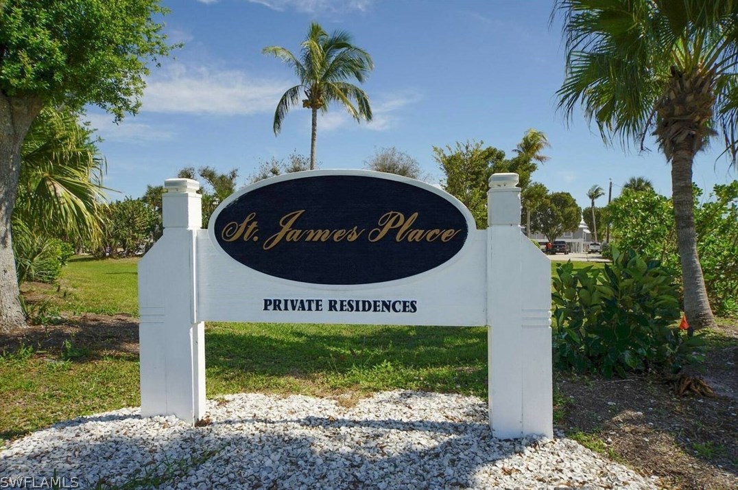 2297 Dixie Lee Ct, Saint James City FL  33956-2000 exterior