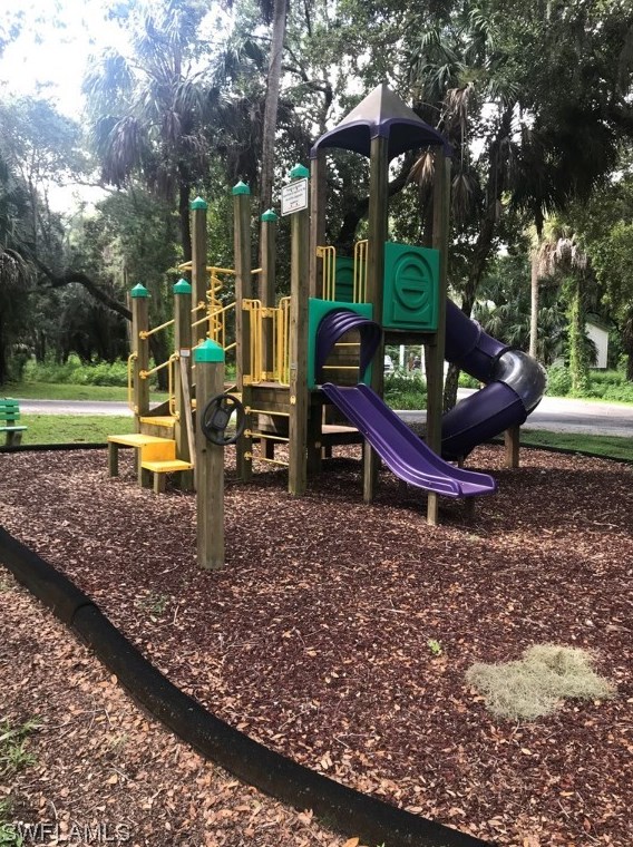 17288 Acapulco Rd, Punta Gorda FL 33955-4414 exterior