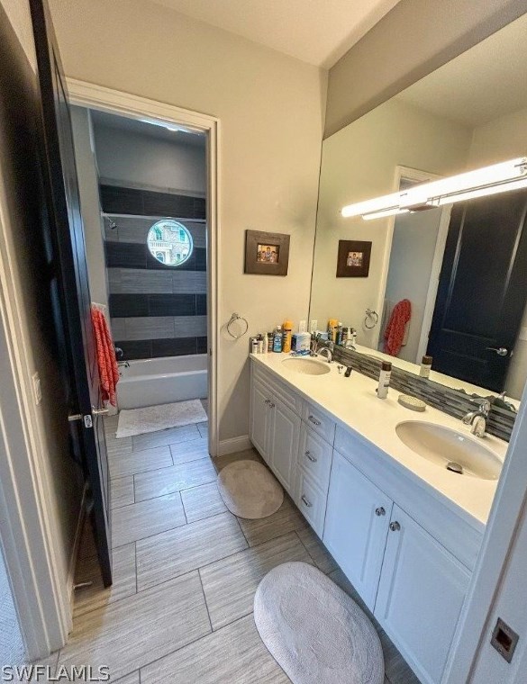 1257 Caloosa Dr, Fort Myers FL 33901-6714 exterior