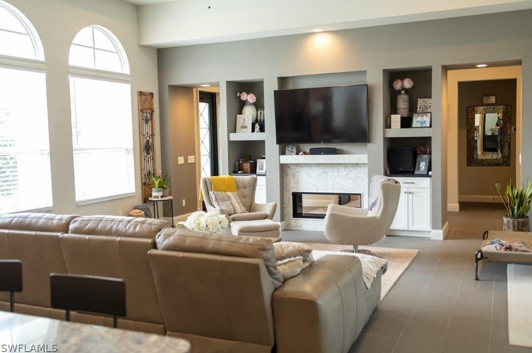 1257 Caloosa Dr, Fort Myers FL 33901-6714 exterior