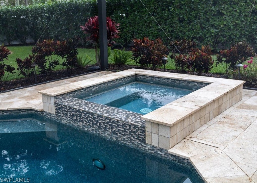 1257 Caloosa Dr, Fort Myers FL 33901-6714 exterior