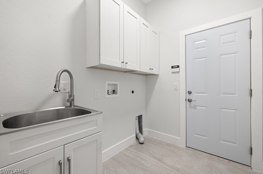 16181 Coco Hammock Way, Fort Myers FL 33908-8296 exterior