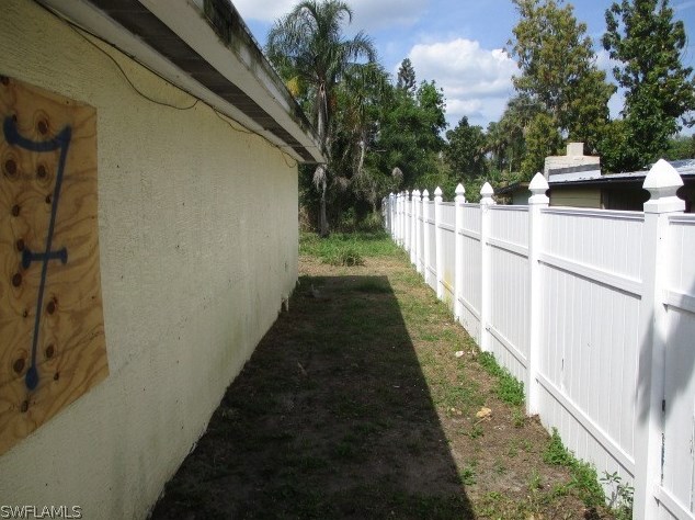 124 Holland St, Fort Myers FL  33917-3917 exterior
