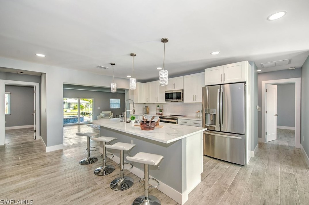 127 Albatross St, Fort Myers Beach FL  33931-4501 exterior