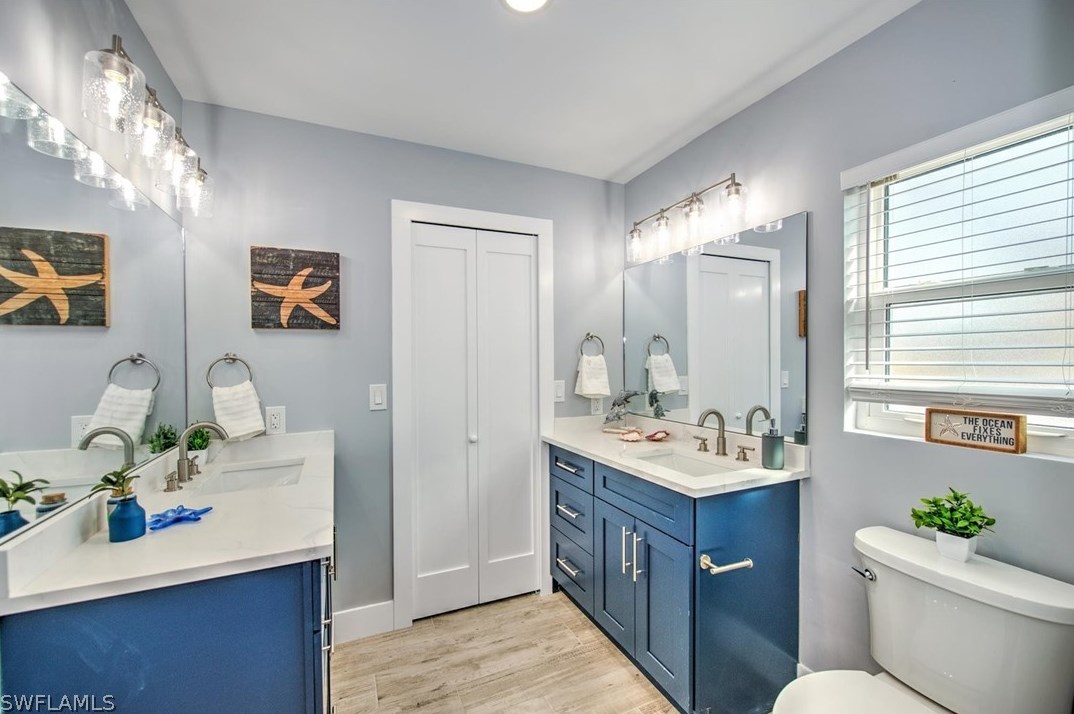 127 Albatross St, Fort Myers Beach FL  33931-4501 exterior