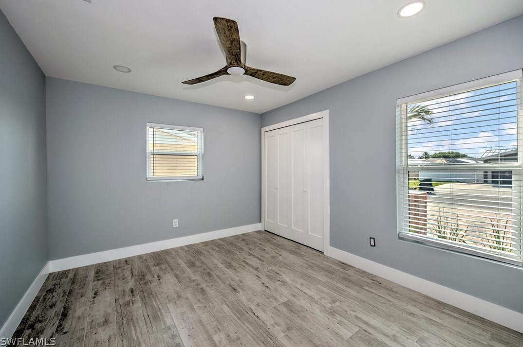 127 Albatross St, Fort Myers Beach FL  33931-4501 exterior