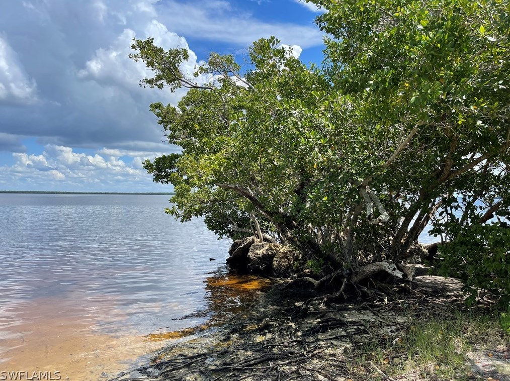 3505 Mango St, Saint James City FL  33956-2551 exterior