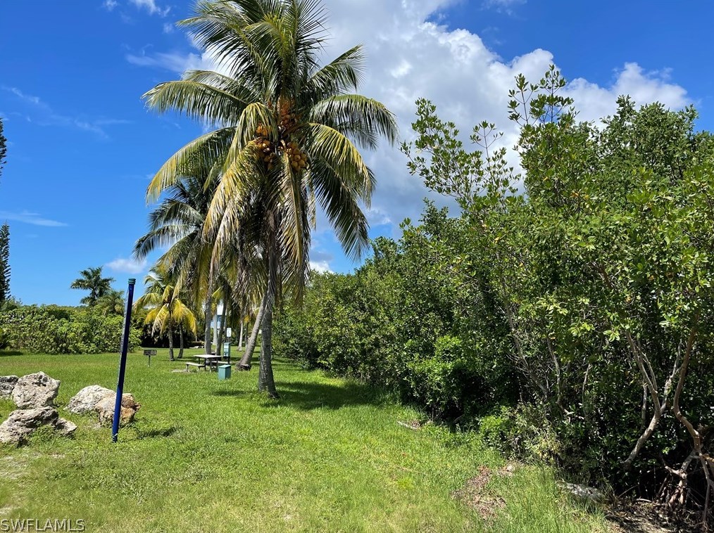 3505 Mango St, Saint James City FL  33956-2551 exterior