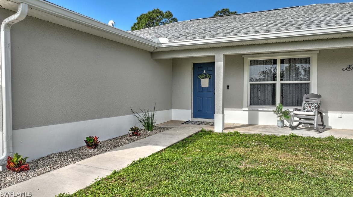 844 Santa Lucia Ave, Lehigh Acres FL  33974-4577 exterior