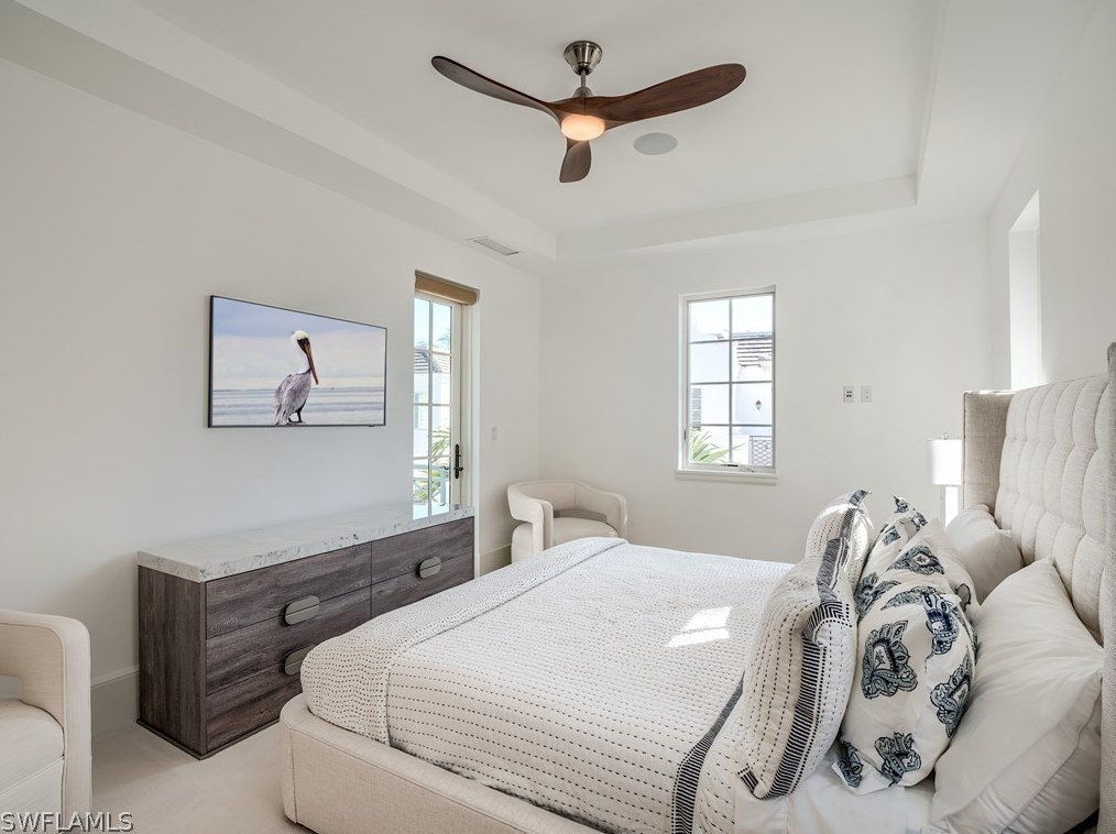 1724 Gulf Shore Blvd, Naples FL exterior