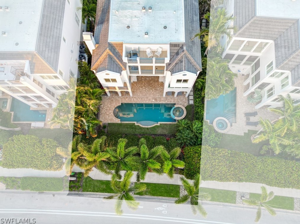 1724 Gulf Shore Blvd, Naples FL exterior