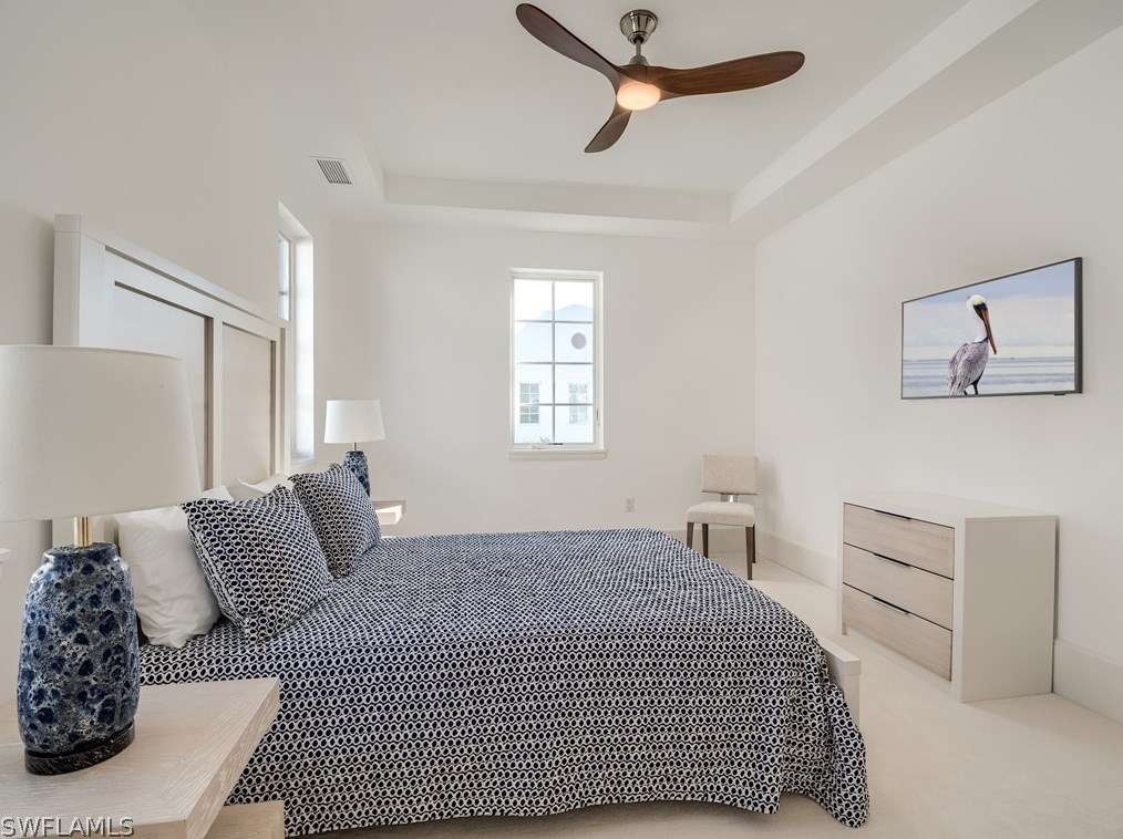 1724 Gulf Shore Blvd, Naples FL exterior