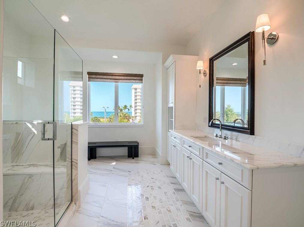 1724 Gulf Shore Blvd, Naples FL exterior