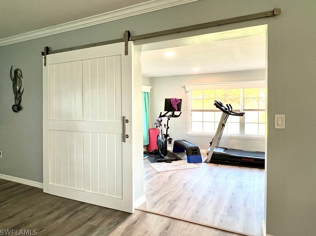 2225 Woodland Blvd, Fort Myers FL  33907-5936 exterior