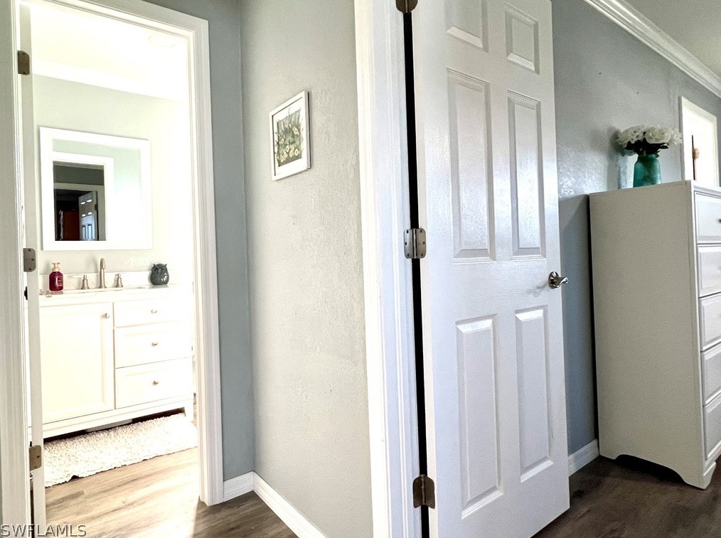 2225 Woodland Blvd, Fort Myers FL  33907-5936 exterior